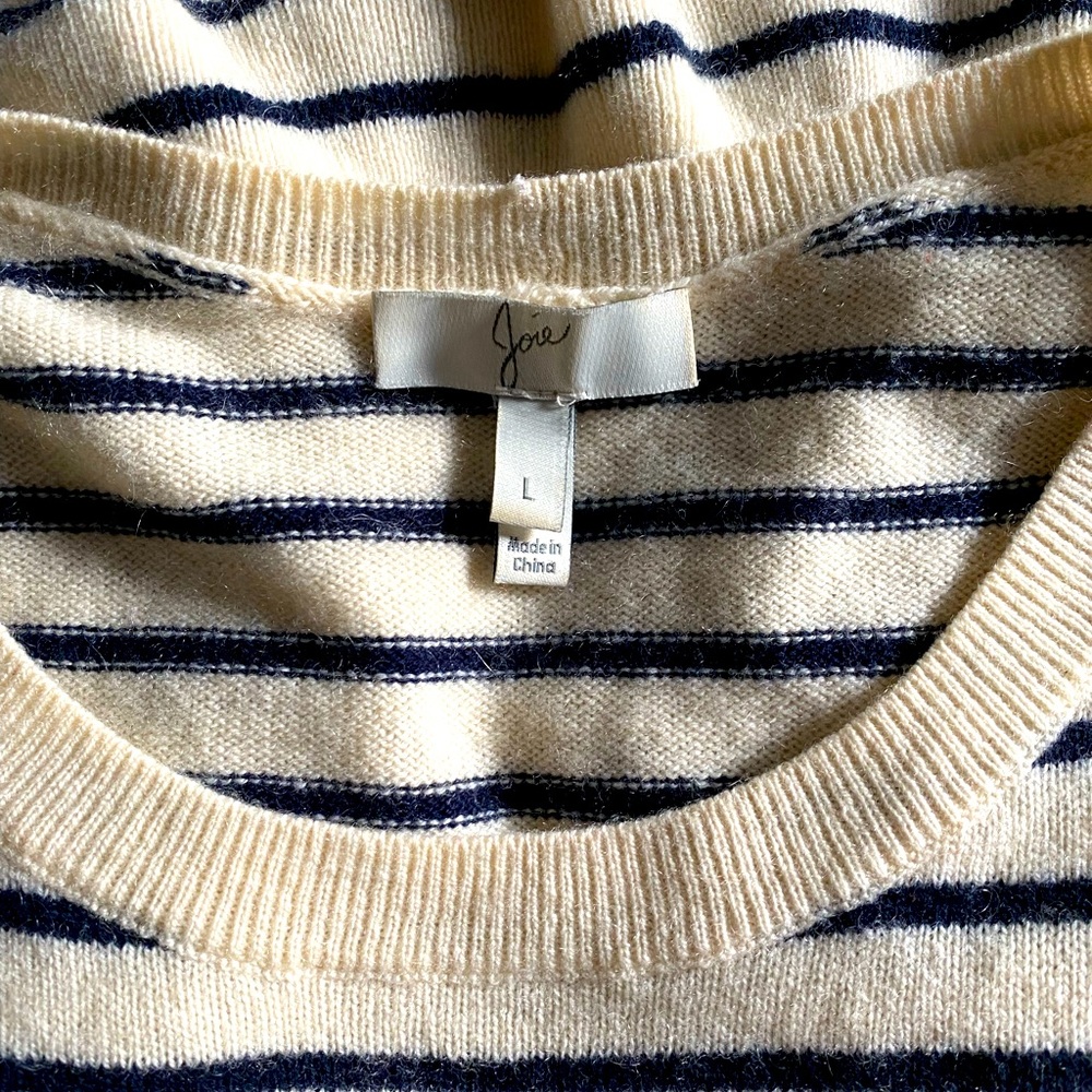 Cashmere ruffle sweater